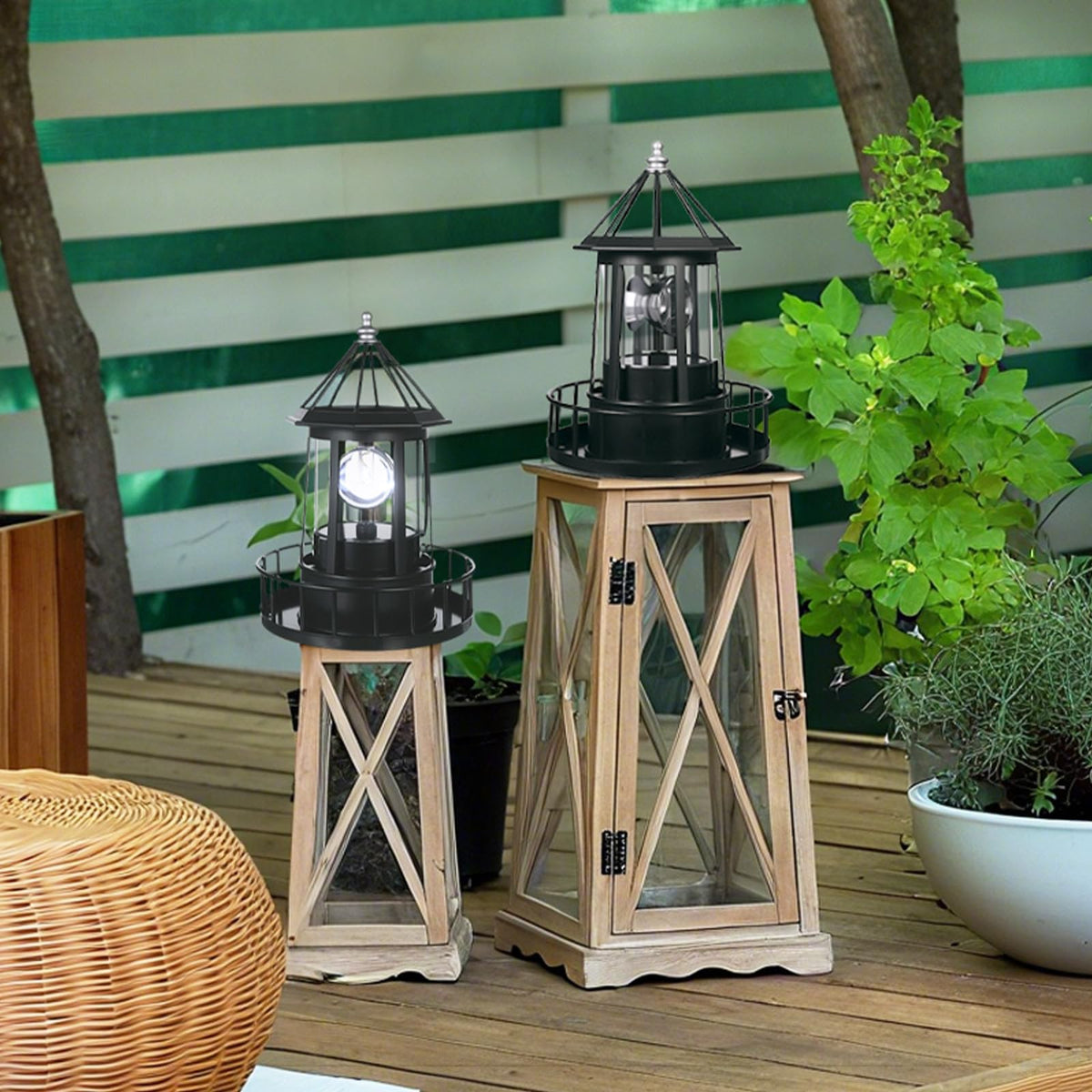 Solar Powered Rotating Lighthouse Decor Lamp G32821