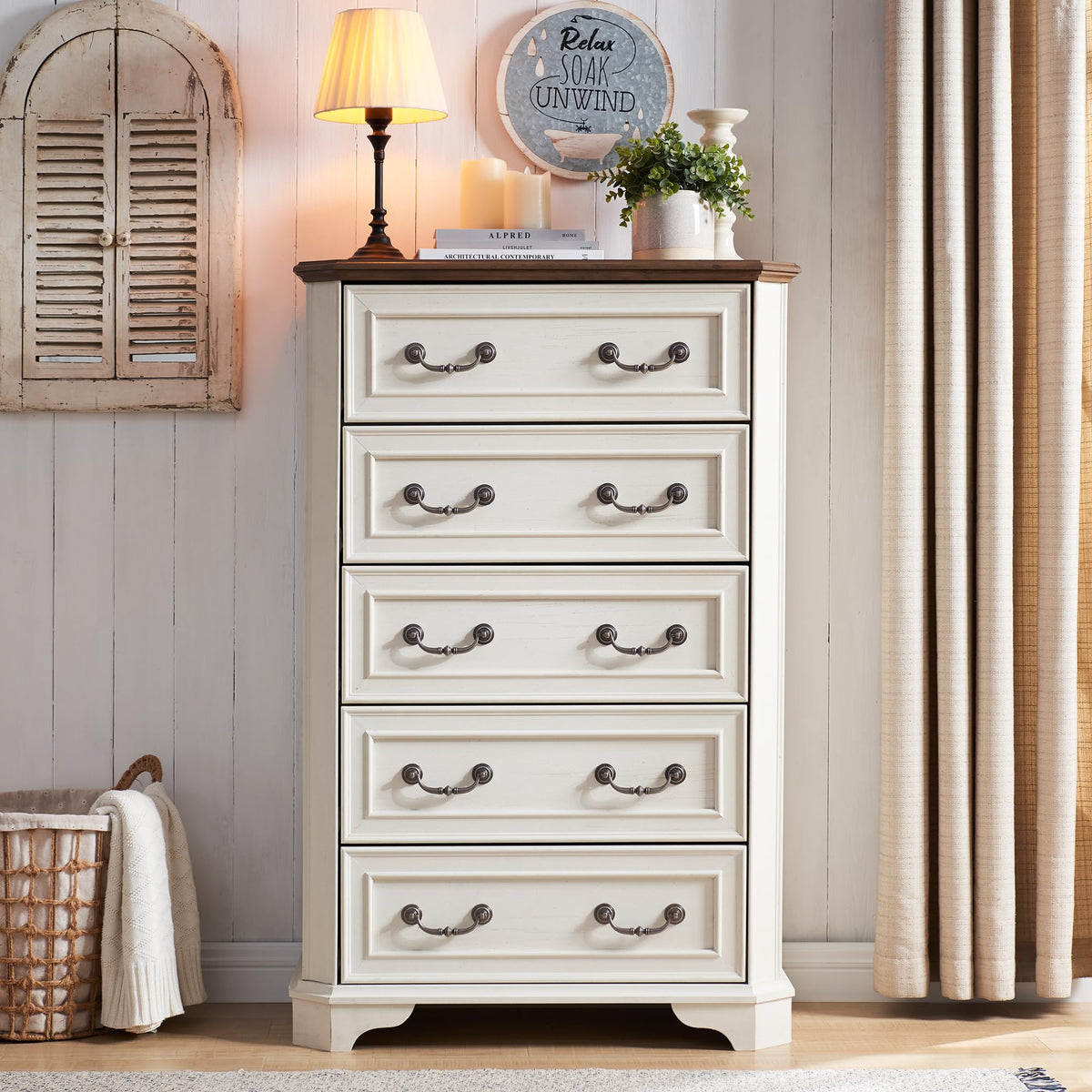 Antique White 5 Drawer Wood Dresser Y21179